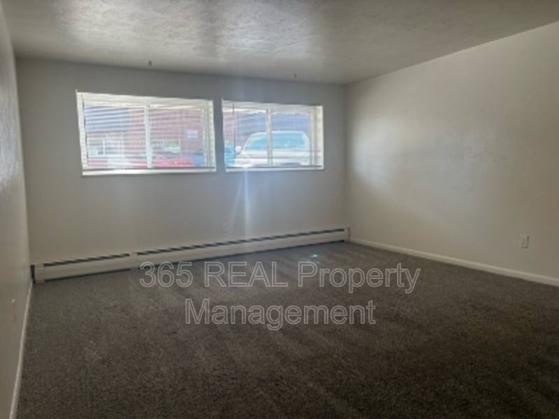 Apartment for rent at 1624 9th Ave #15, Greeley, CO 80631