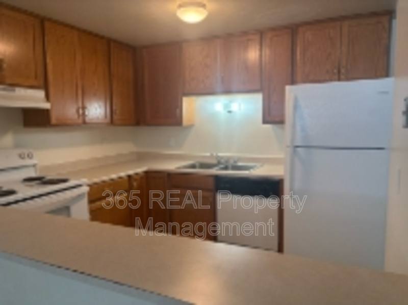 Apartment for rent at 1624 9th Ave #15, Greeley, CO 80631