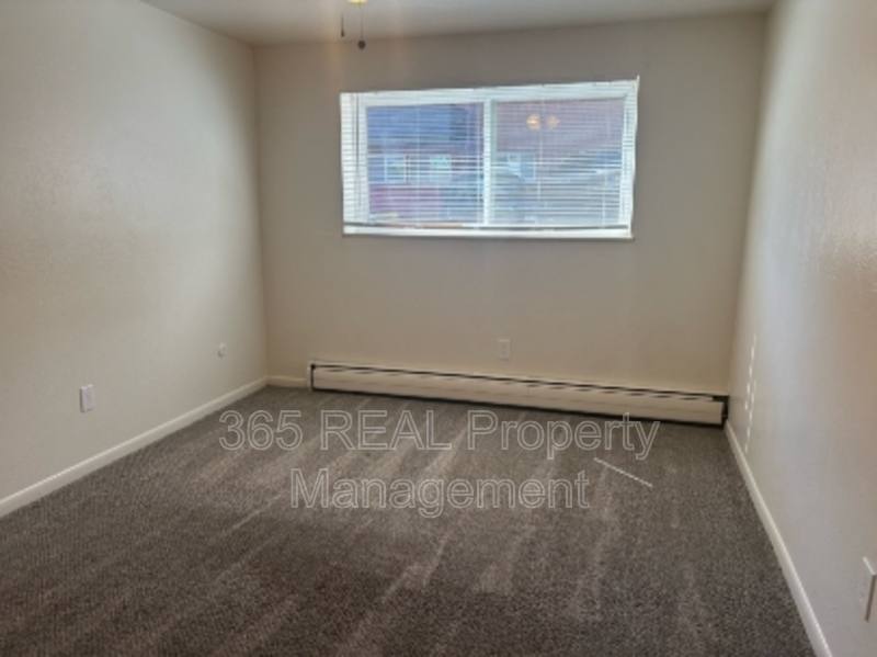 Apartment for rent at 1624 9th Ave #15, Greeley, CO 80631