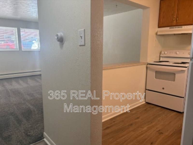 Apartment for rent at 1624 9th Ave #15, Greeley, CO 80631