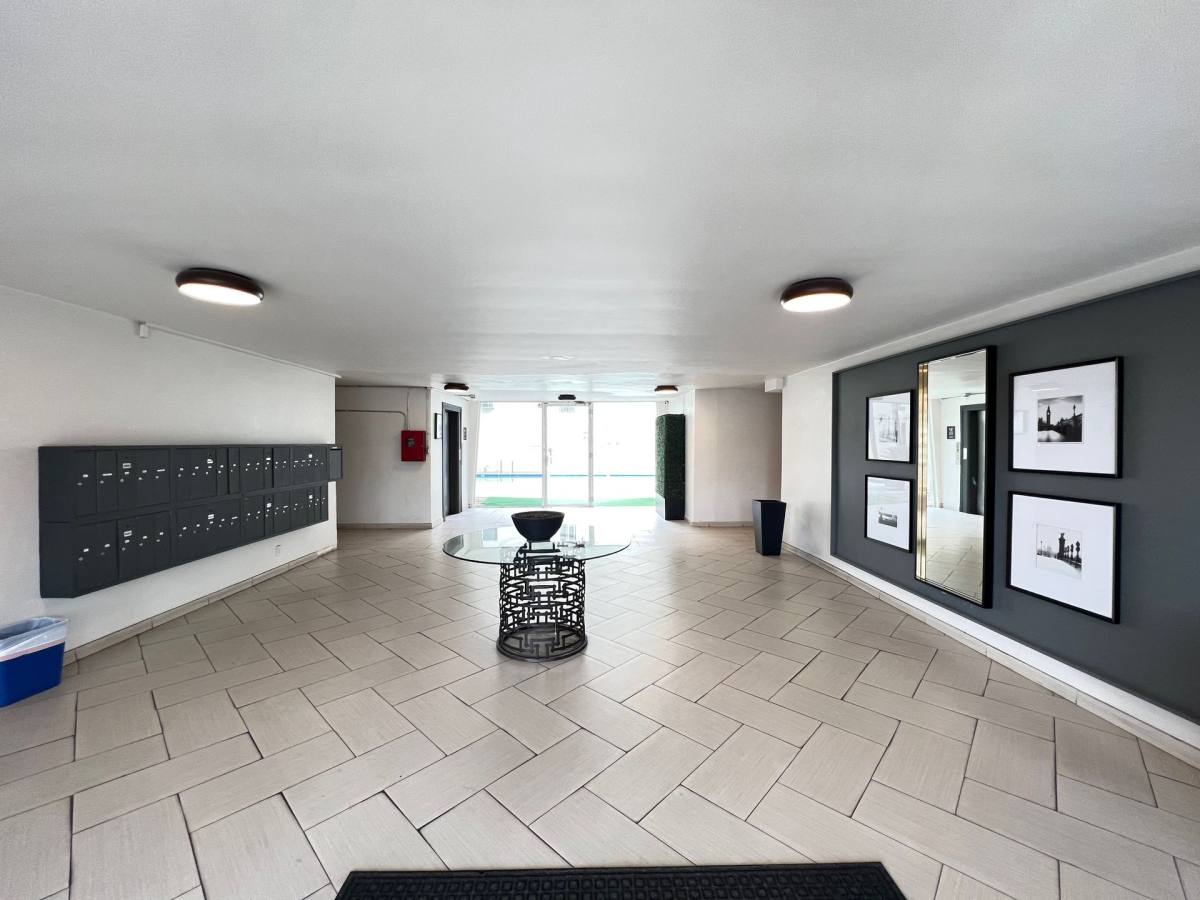 Apartment for rent at 6210 Reseda Blvd, Reseda, CA 91335