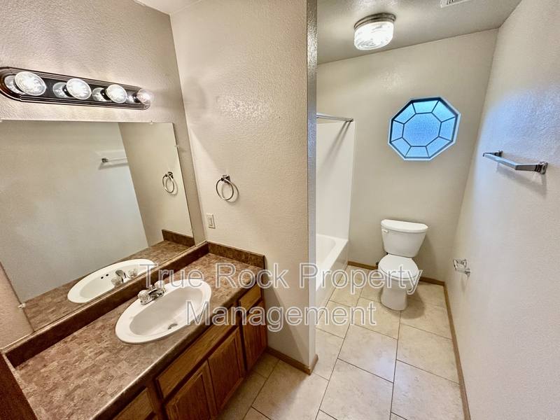 House for rent at 19227 St Highway 1E, Ada, OK 74820