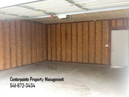 Apartment for rent at 727 Ballf St W, Roseburg, OR 97470