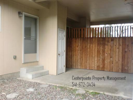 Apartment for rent at 727 Ballf St W, Roseburg, OR 97470