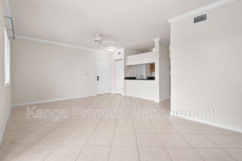 Condo for rent at 6556 Emerald Dunes Dr #302, West Palm Beach, FL 33411