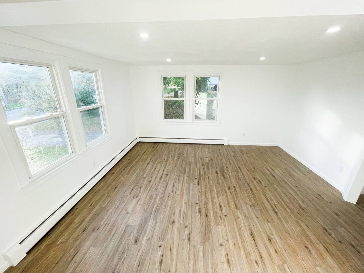 Apartment for rent at 200 Cook Hill Rd #4, Wallingford, CT 06492