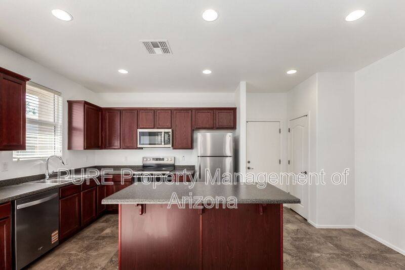 Townhouse for rent at 4044 E Oakland St, Gilbert, AZ 85295