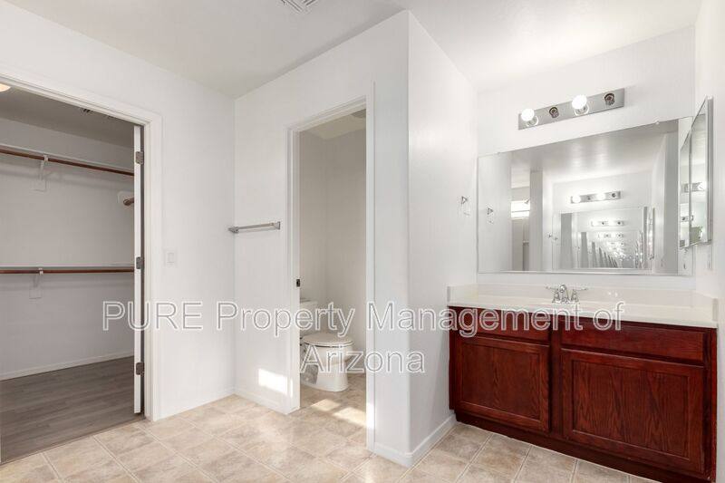 Townhouse for rent at 4044 E Oakland St, Gilbert, AZ 85295