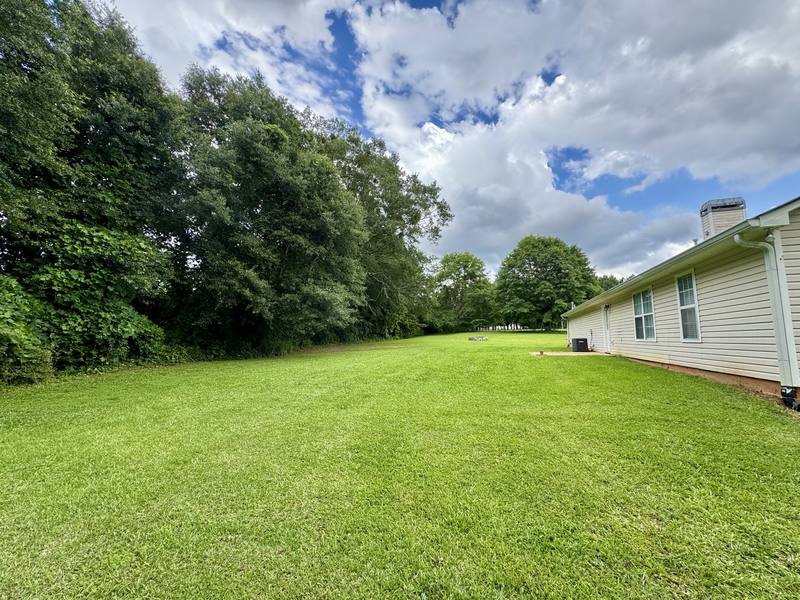 House for rent at 2237 Ross Lane, Locust Grove, GA 30248