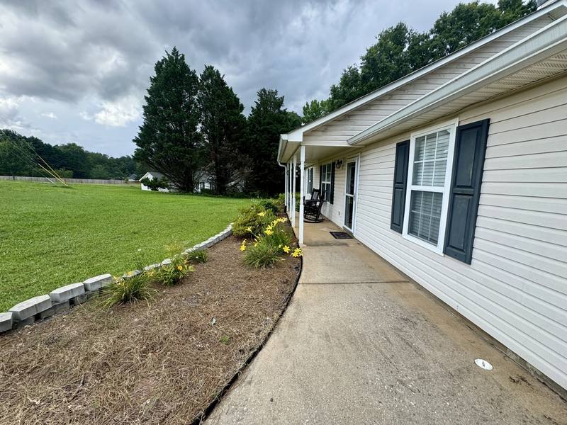 House for rent at 2237 Ross Lane, Locust Grove, GA 30248