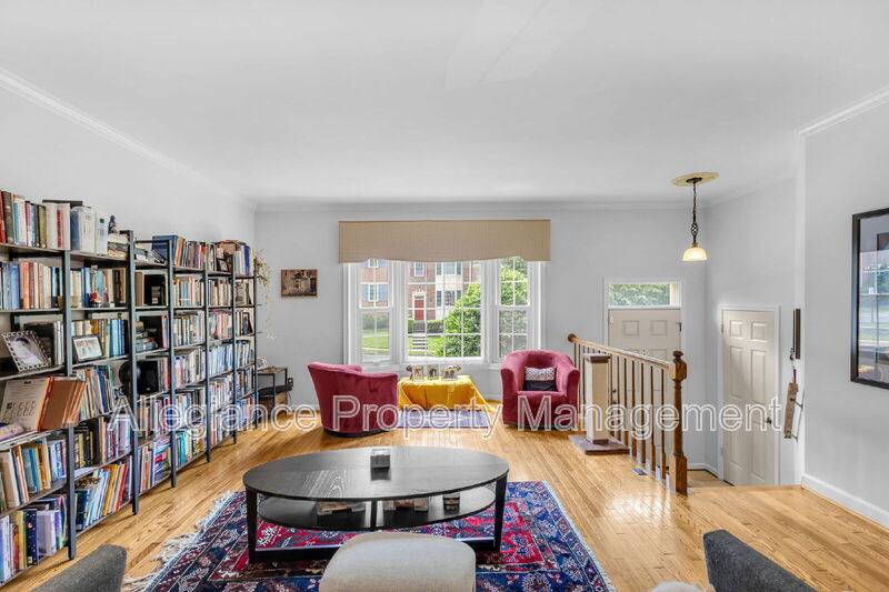 Townhouse for rent at 6861 Williamsburg Pond Court, Falls Church, VA 22043