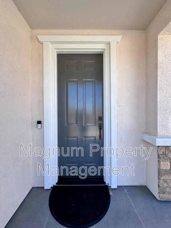 House for rent at 25061 River Peak Dr, Menifee, CA 92586