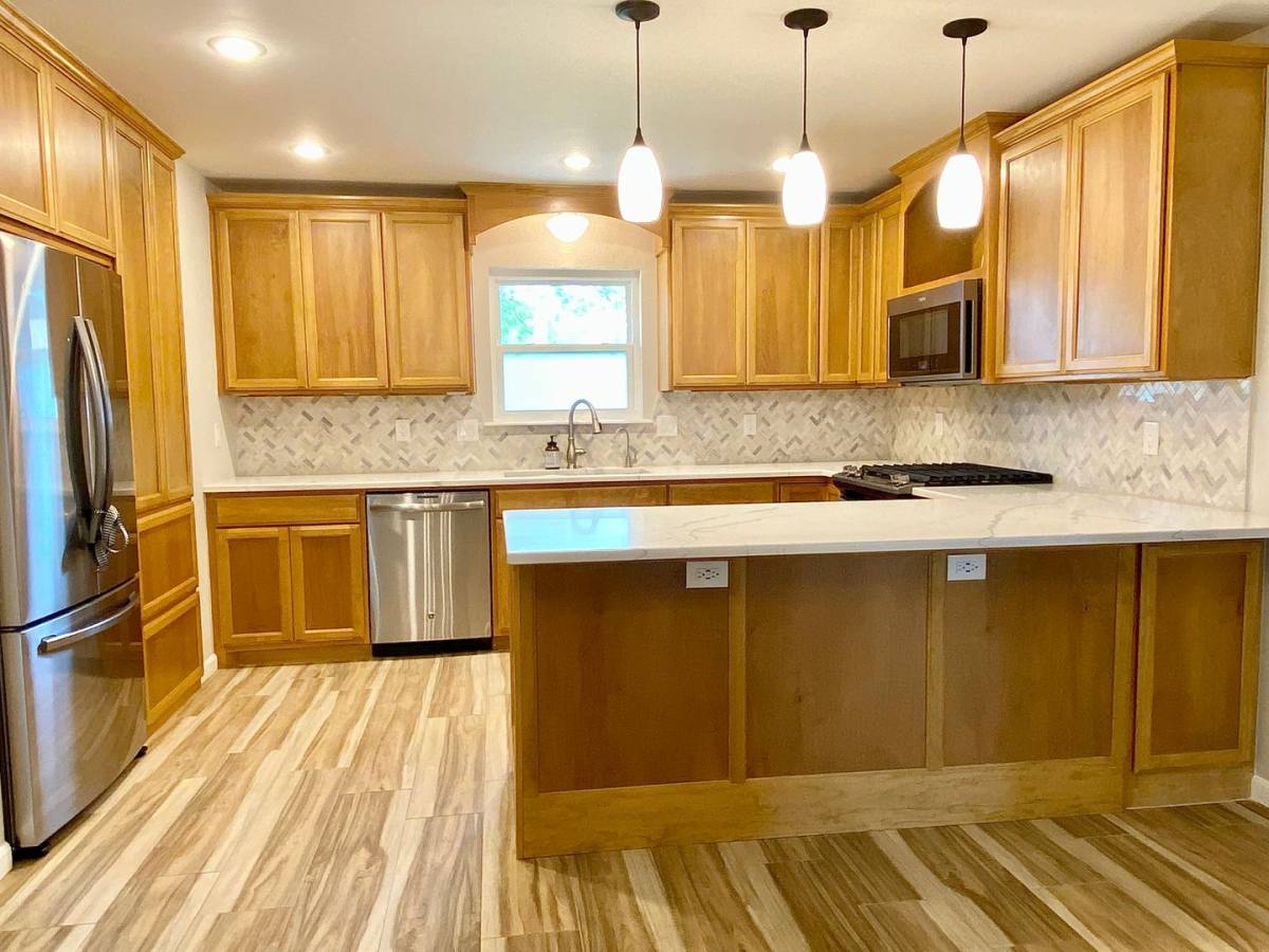 House for rent at 913 Rolling Hills Terrace, Oklahoma City, OK 73102
