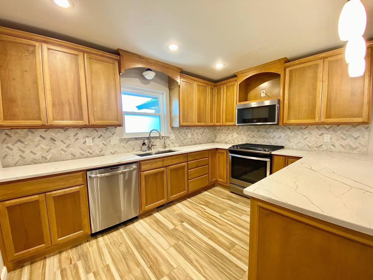 House for rent at 913 Rolling Hills Terrace, Oklahoma City, OK 73102