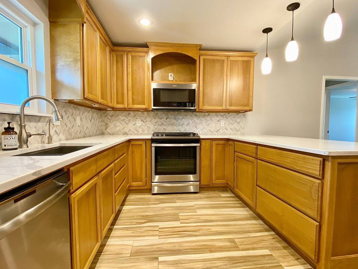 House for rent at 913 Rolling Hills Terrace, Oklahoma City, OK 73102