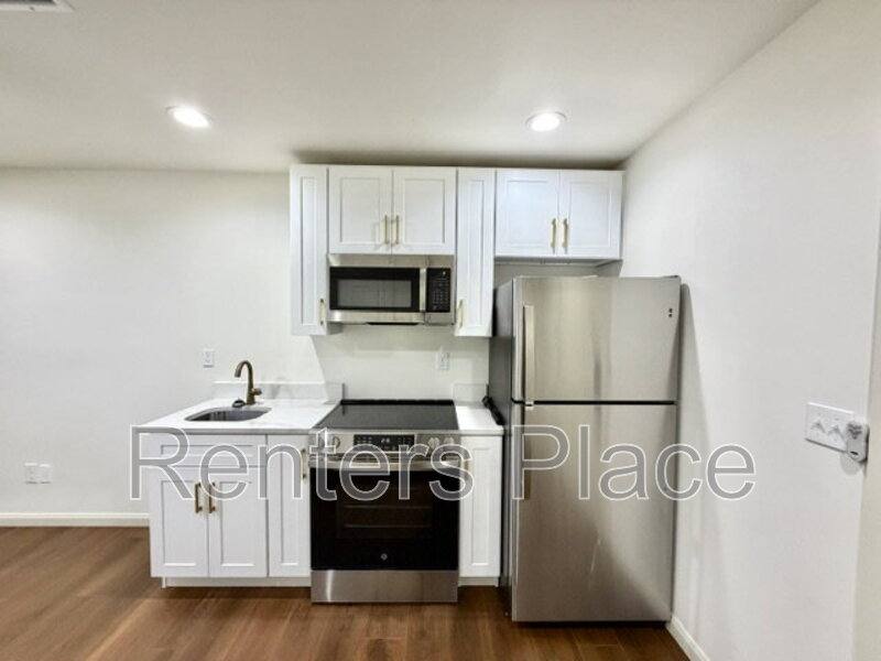 Apartment for rent at 1140 S Quincy Ave #1-B, Tulsa, OK 74120