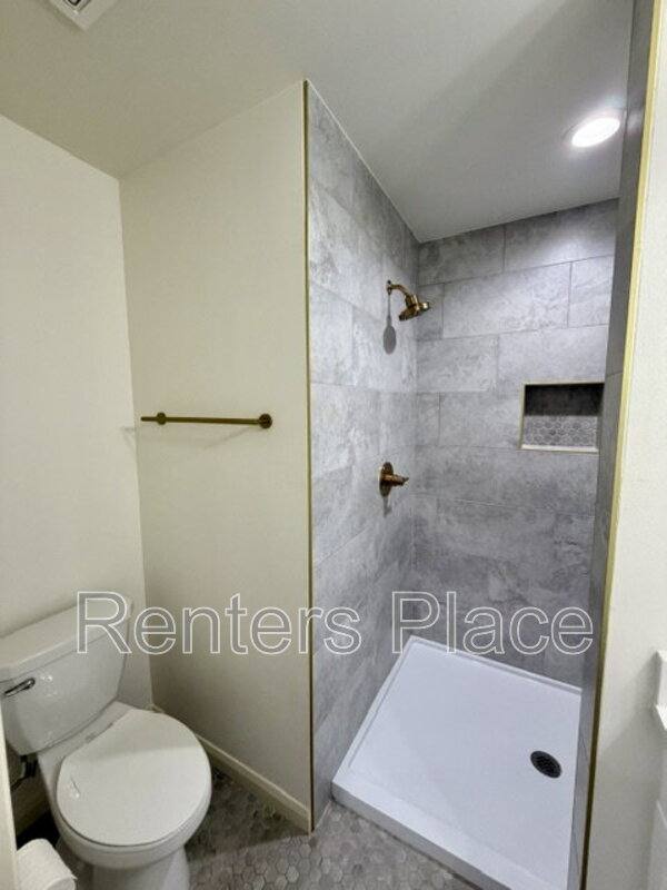 Apartment for rent at 1140 S Quincy Ave #1-B, Tulsa, OK 74120