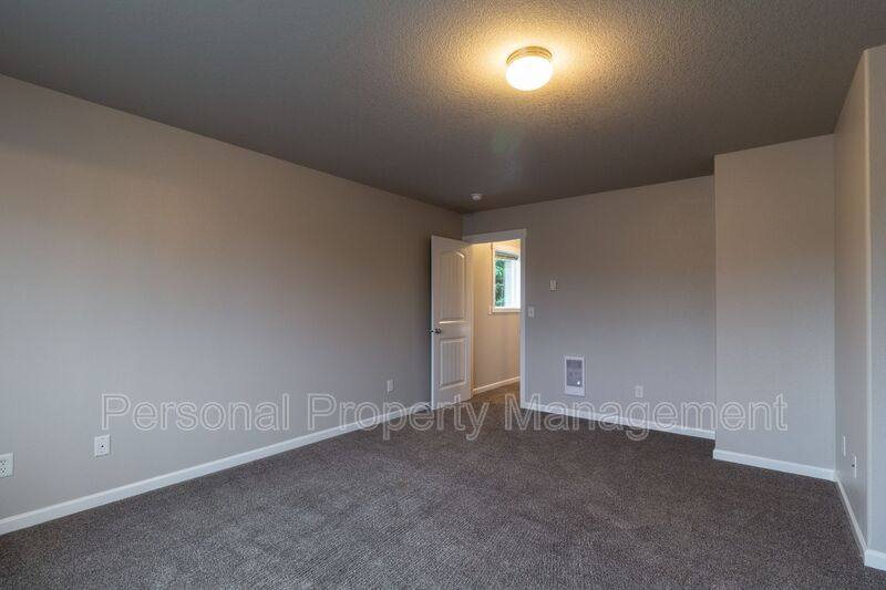 House for rent at 5010 NE 29th Ave, Vancouver, WA 98663