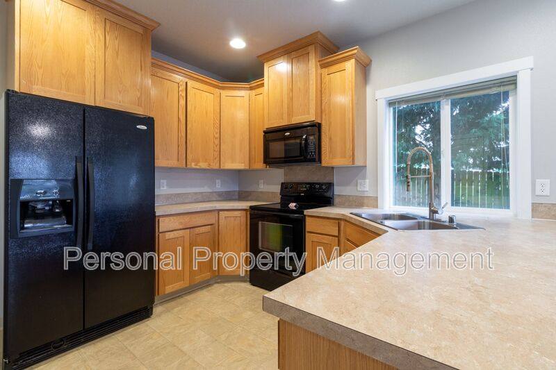 House for rent at 5010 NE 29th Ave, Vancouver, WA 98663