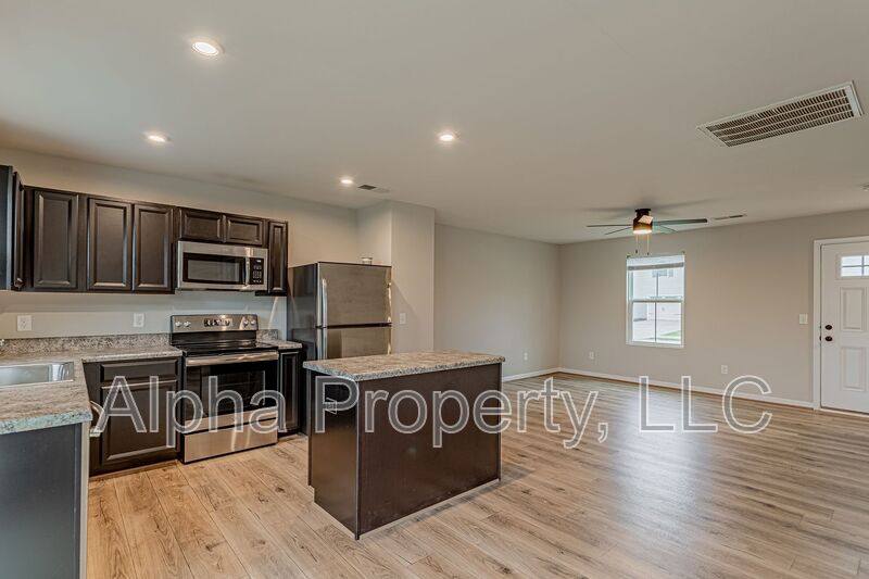 House for rent at 10 Torrington Dr, Greenville, SC 29617