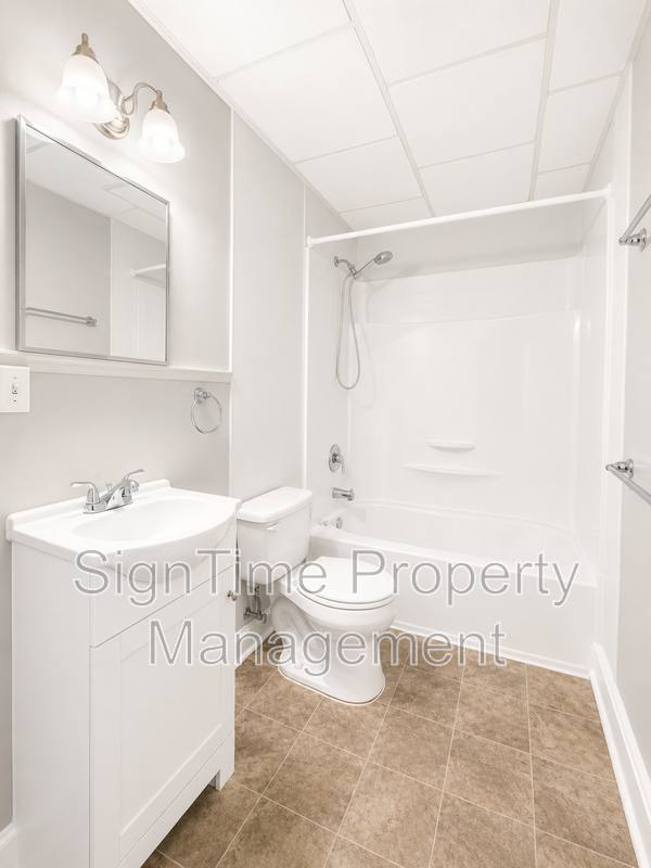 Apartment for rent at 231 N Cleveland Ave #2, Hagerstown, MD 21740