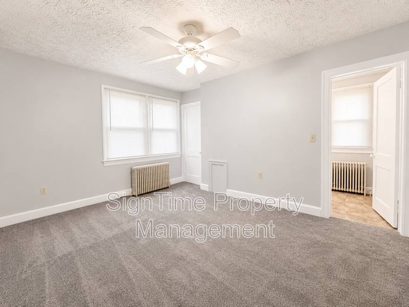 Apartment for rent at 231 N Cleveland Ave #2, Hagerstown, MD 21740