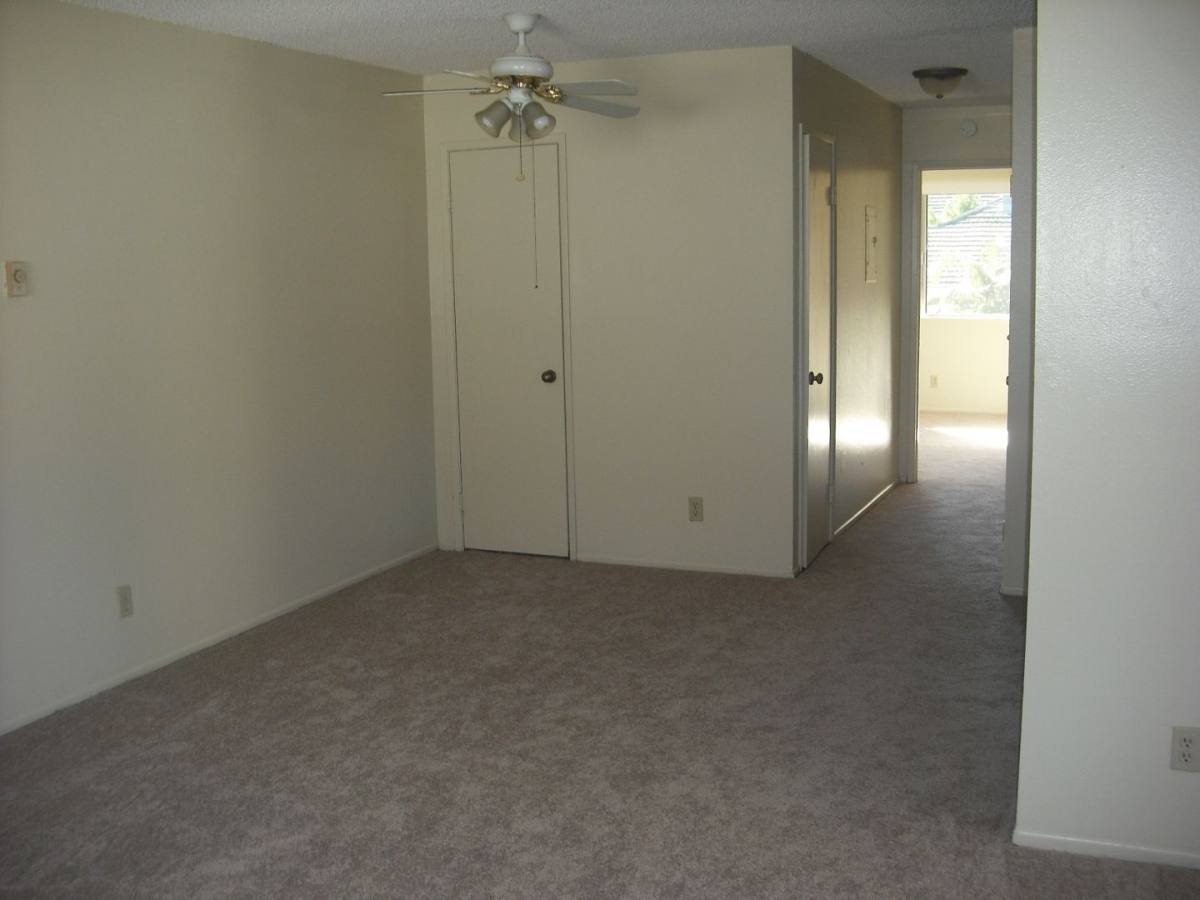 Condo for rent at 2557 Yardarm Ave, Port Hueneme, CA 93041