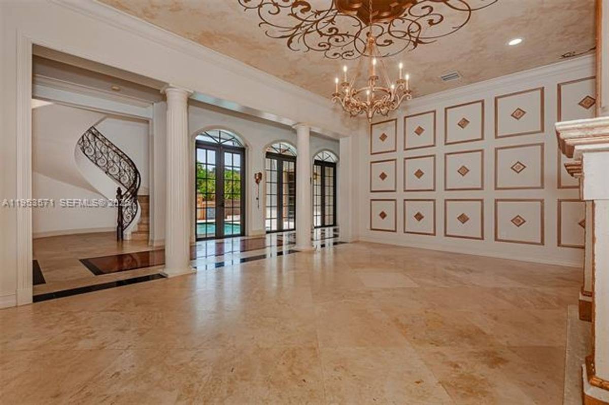 House for rent at 674 Ocean Blvd, North Miami Beach, FL 33160