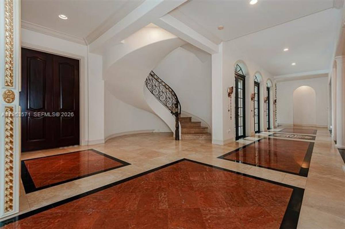 House for rent at 674 Ocean Blvd, North Miami Beach, FL 33160