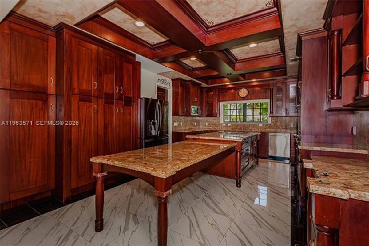 House for rent at 674 Ocean Blvd, North Miami Beach, FL 33160