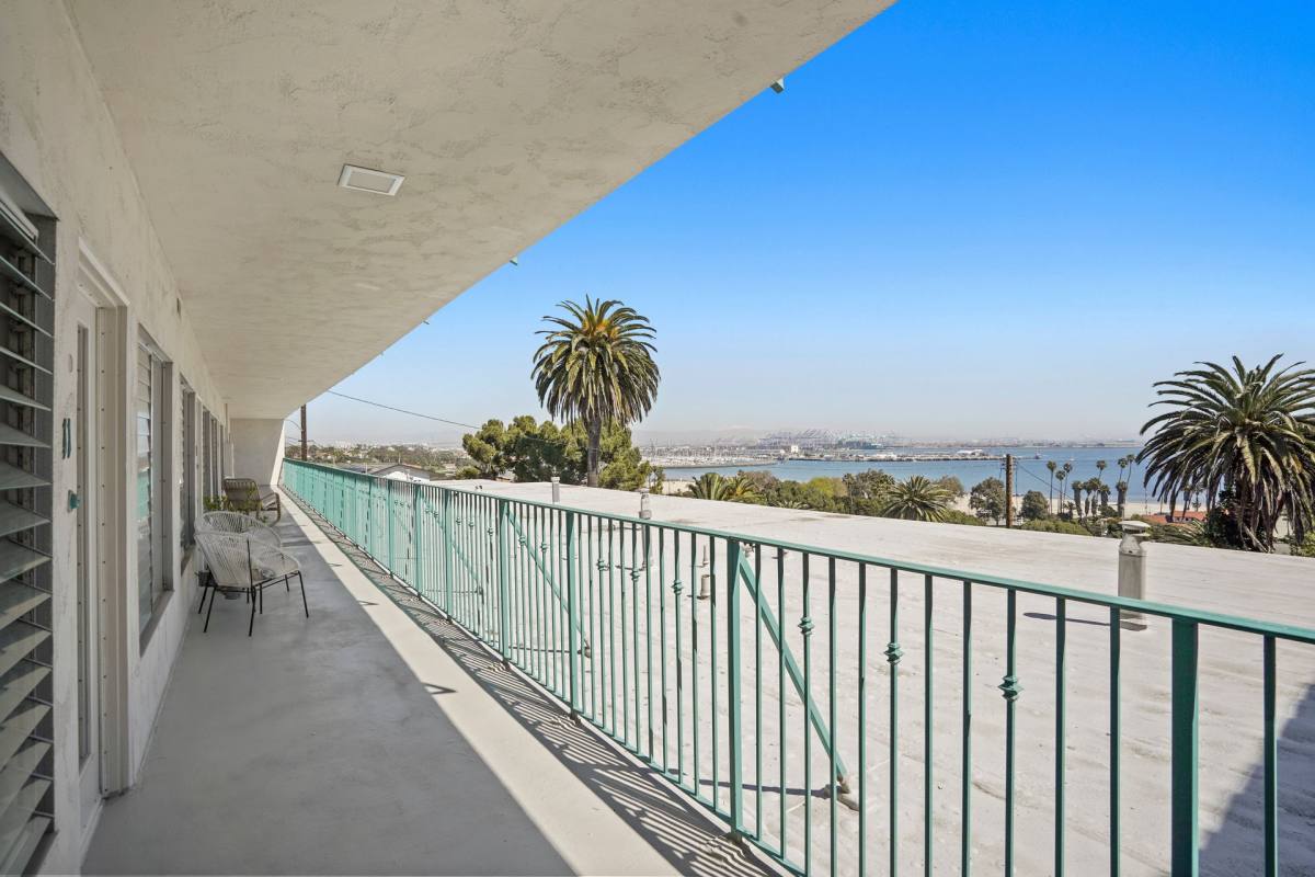 Apartment for rent at 3811 Bluff Place, San Pedro, CA 90731