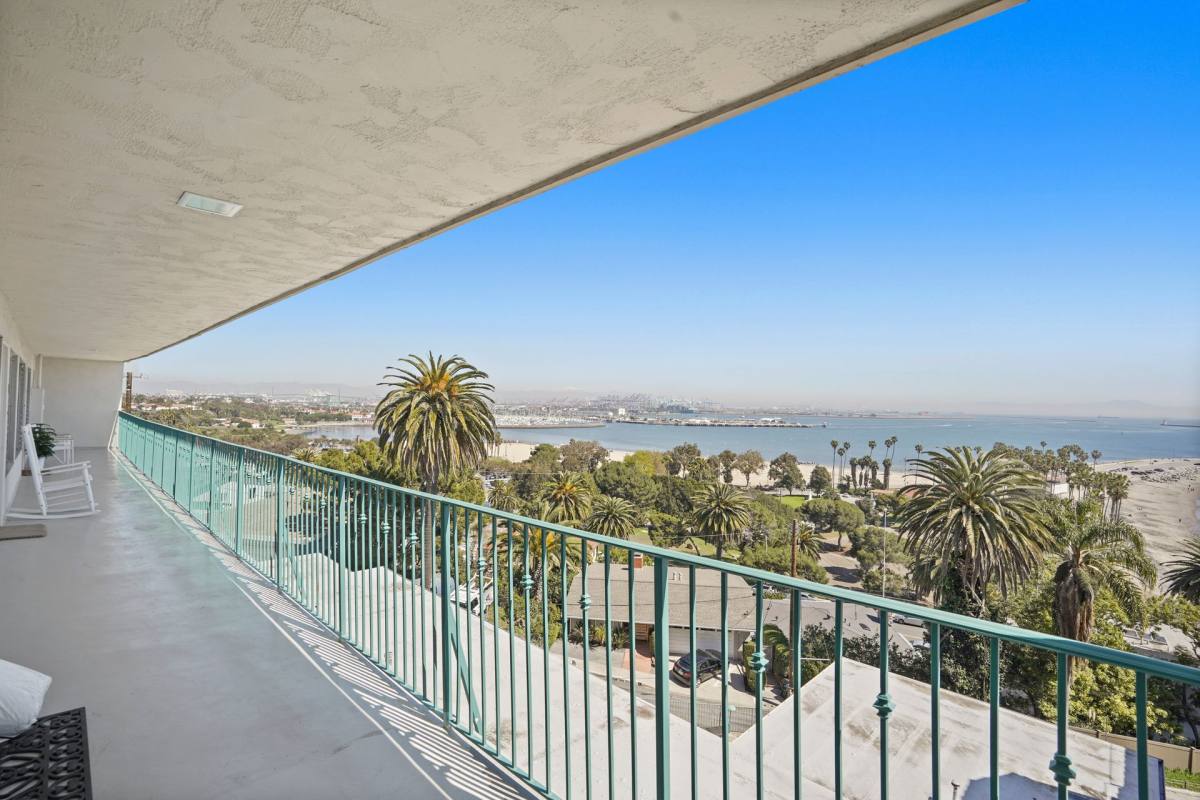 Apartment for rent at 3811 Bluff Place, San Pedro, CA 90731