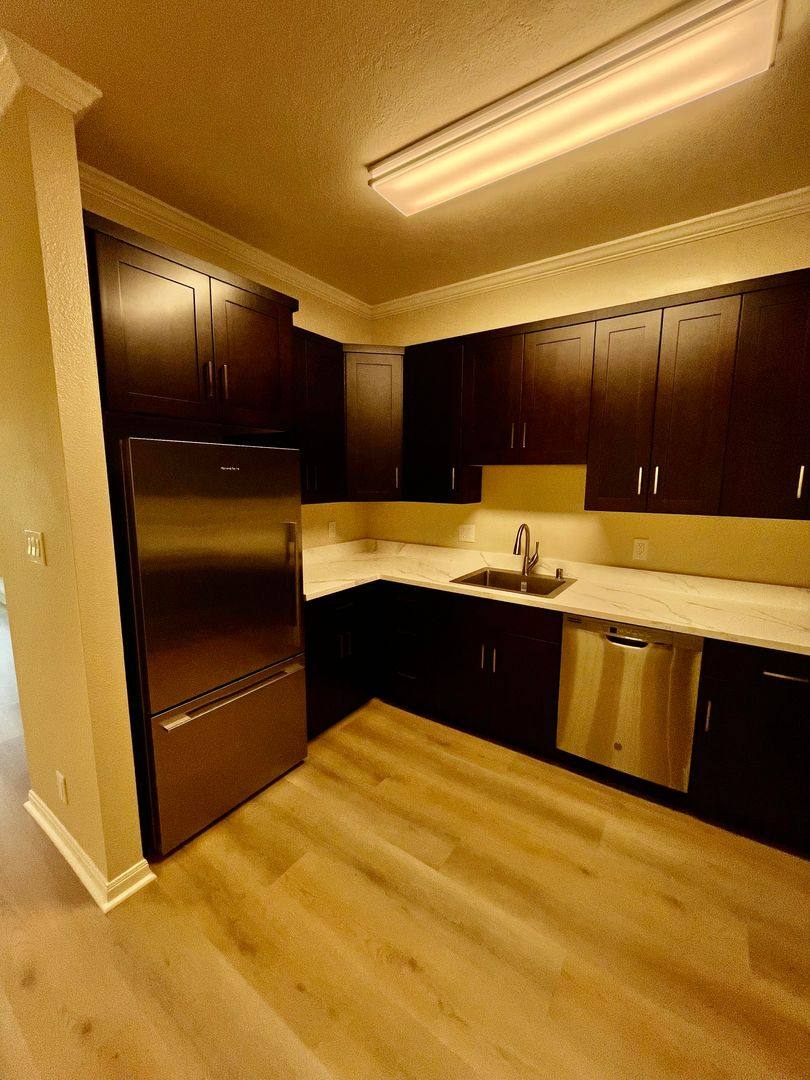 Apartment for rent at 4050 17th St, San Francisco, CA 94114