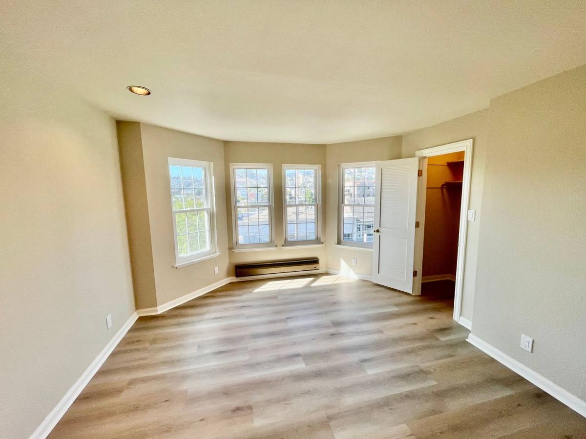 Apartment for rent at 4050 17th St, San Francisco, CA 94114