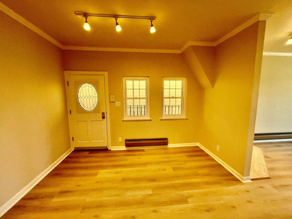 Apartment for rent at 4050 17th St, San Francisco, CA 94114
