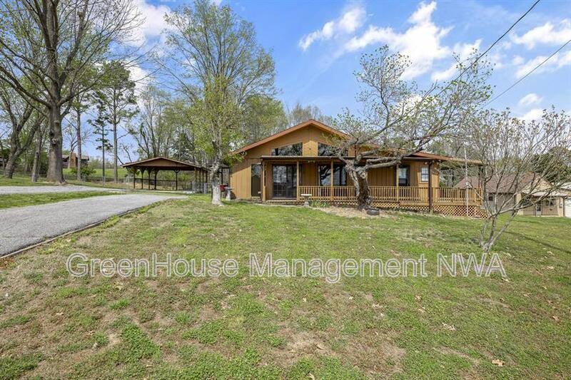 House for rent at 8392 S Lakeshore Dr #8392LAKE, Rogers, AR 72756