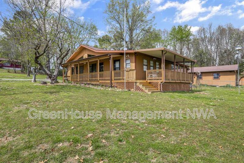 House for rent at 8392 S Lakeshore Dr #8392LAKE, Rogers, AR 72756
