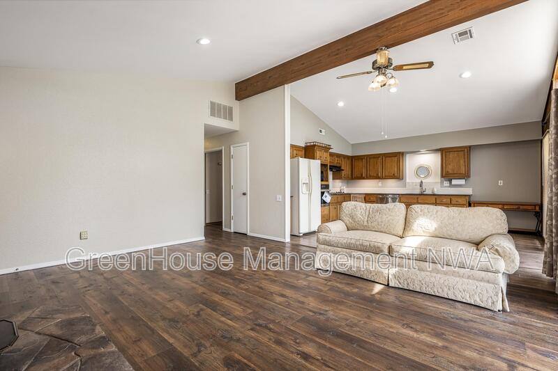 House for rent at 8392 S Lakeshore Dr #8392LAKE, Rogers, AR 72756