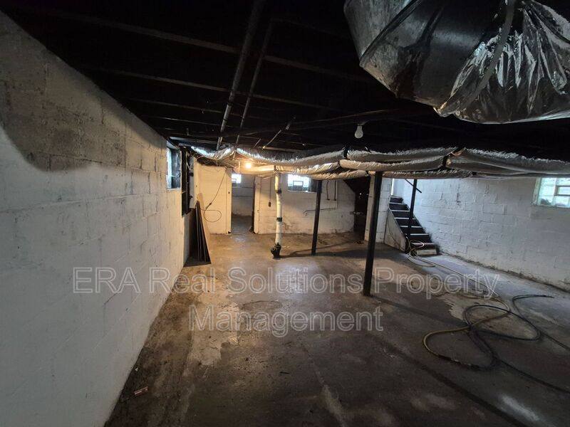House for rent at 1042 E 14th Ave, Columbus, OH 43211