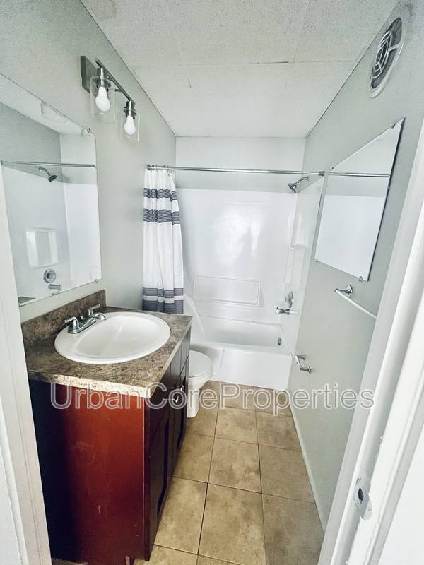 Apartment for rent at 216 5th Ave N #303, Saint Petersburg, FL 33701