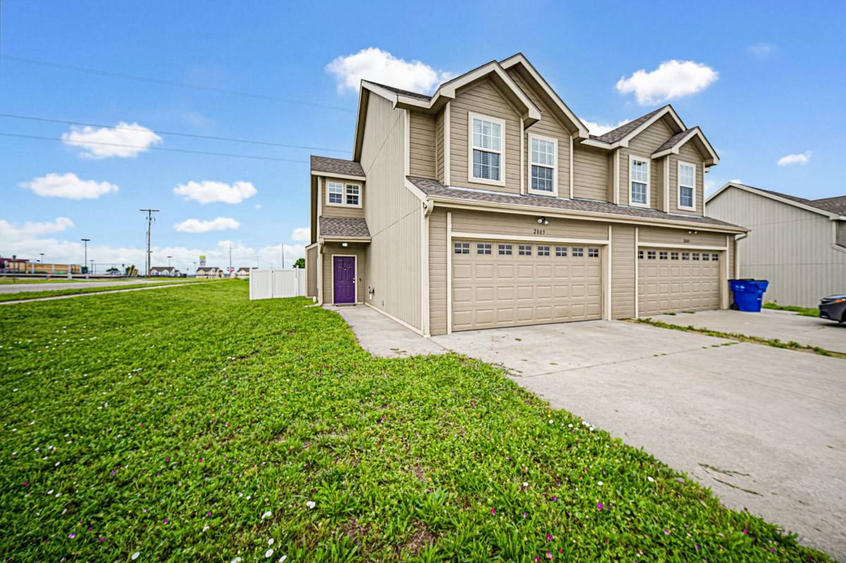 Apartment for rent at 2803 Elm Creek Dr, Junction City, KS 66441
