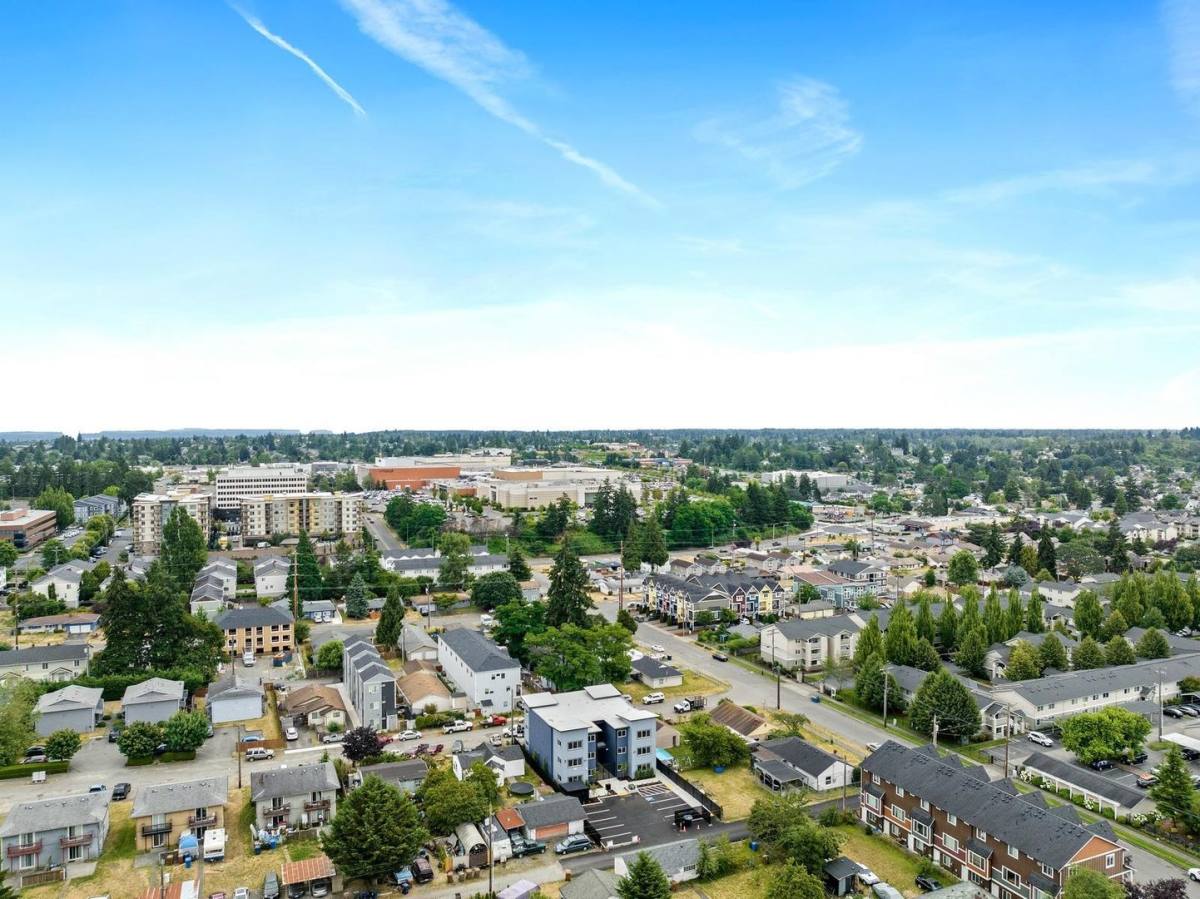 Apartment for rent at 4338 S Cedar St, Tacoma, WA 98409