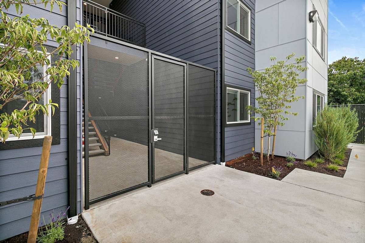 Apartment for rent at 4338 S Cedar St, Tacoma, WA 98409