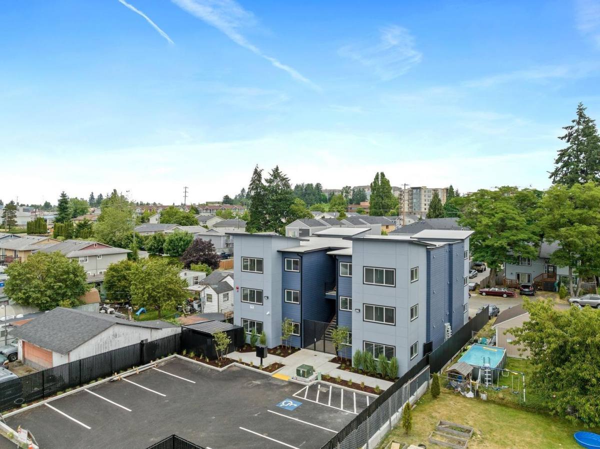 Apartment for rent at 4338 S Cedar St, Tacoma, WA 98409