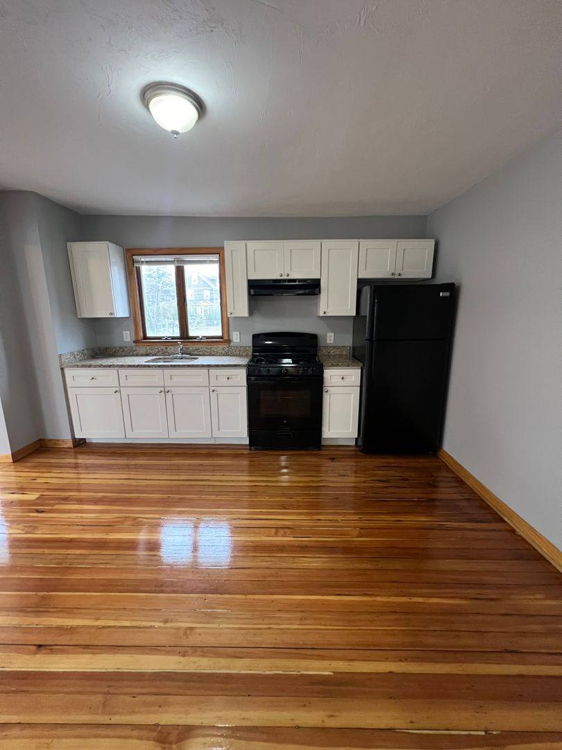 Apartment for rent at 314 Kittredge St, Roslindale, MA 02131