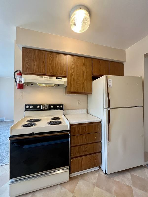 Apartment for rent at 939 James St #12, Wyandotte, MI 48192