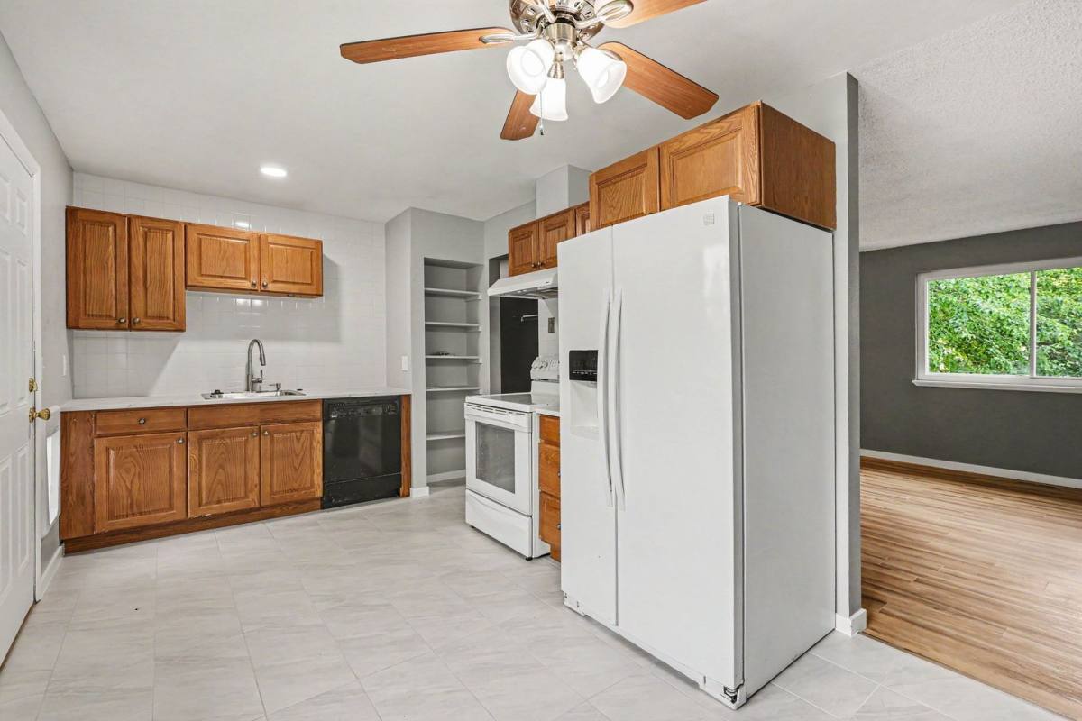 House for rent at 18967 W 61st Ave, Golden, CO 80403