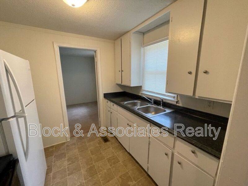 Apartment for rent at 1352 Briles Dr #1A, Asheboro, NC 27205