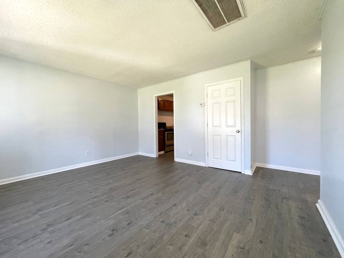 House for rent at 516 Elm St, Jacksonville, NC 28540