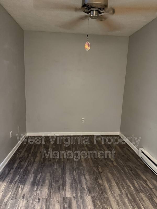 Apartment for rent at 852 Mercer St #2, Princeton, WV 24740